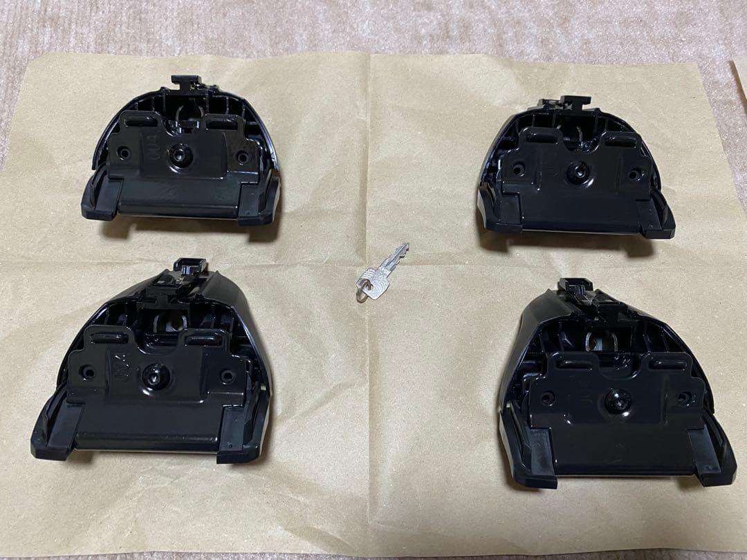 THULE ルーフキャリア用ベースキャリアセット スーリー自動車用