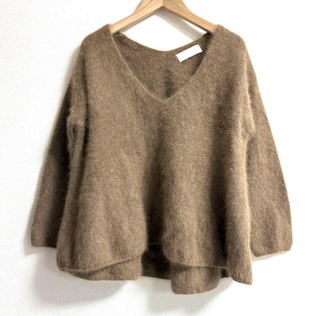 GALLARDA GALANTE✨ラクーン100% ファーニット Vネック - メルカリ