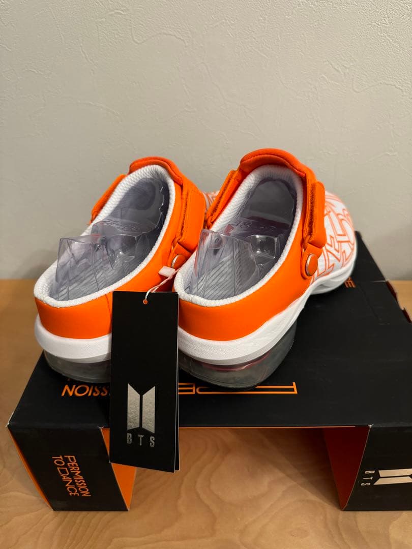 BTS Spring Sandal 240 オレンジWALKDONI 限定モデル