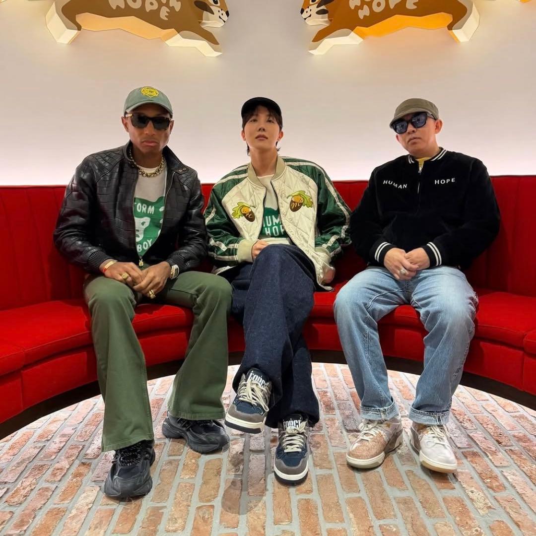 HUMAN HOPE SOUVENIR JACKET j-hope - メルカリ