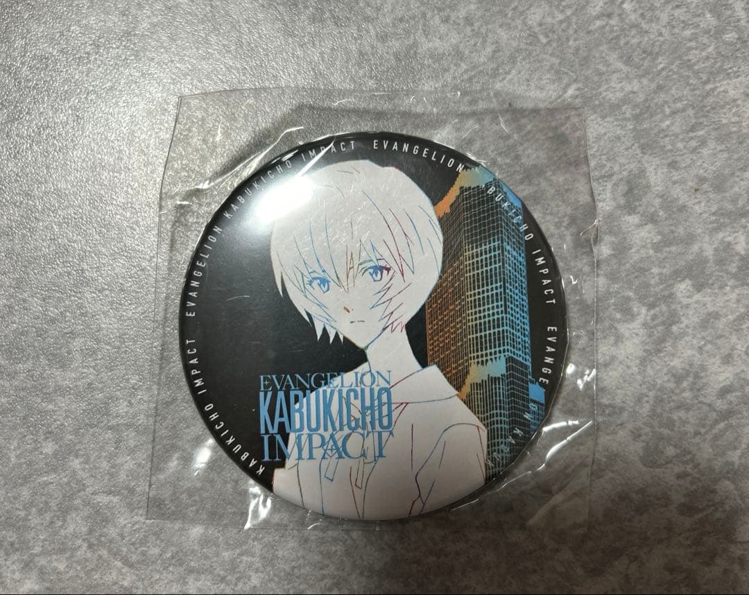 エヴァンゲリオン 綾波レイ 缶バッジ 歌舞伎町タワー - メルカリ