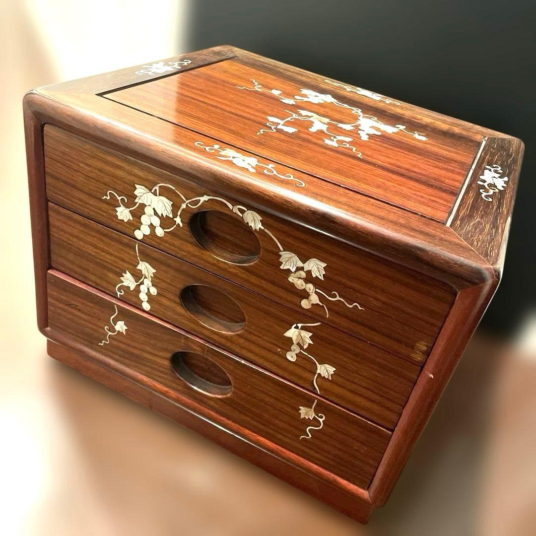 昭和レトロ 螺鈿細工 和箪笥 3段 葡萄文様 木製 アンティーク高級チェスト 楽天市場】和箪笥 リメイク 3段チェスト 幅88cm｜昭和レトロ