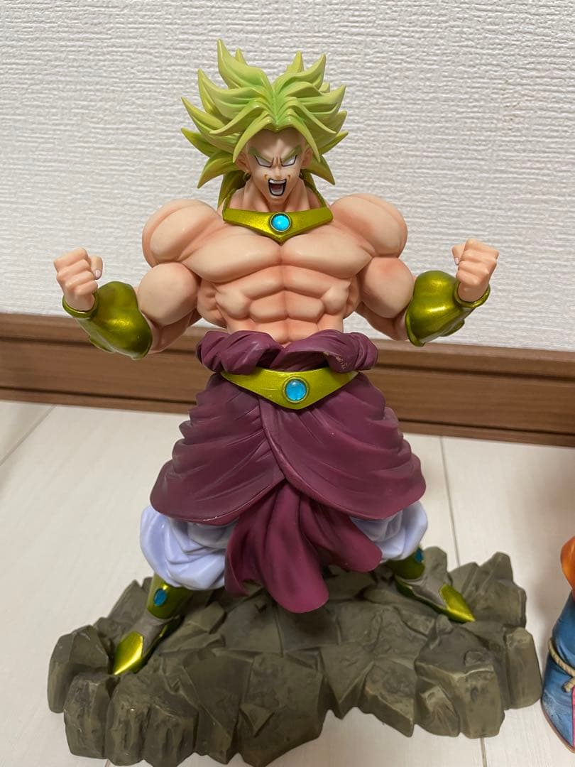 ドラゴンボール フィギュア　グランディスタ　孫悟空　一番くじ　ブロリー