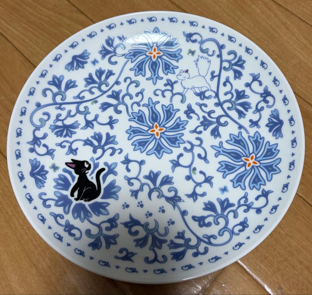 魔女の宅急便 景徳鎮絵皿（陶磁器） 中国限定販売 - メルカリ