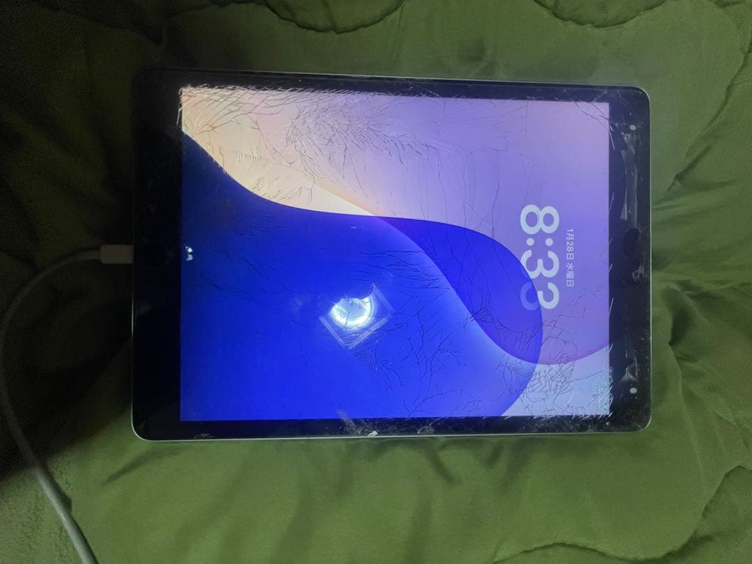 iPad 第9世代 シルバー 本体 ジャンク Yahoo!オークション -「ipad 9世代 ジャンク」の落札相場・落札価格