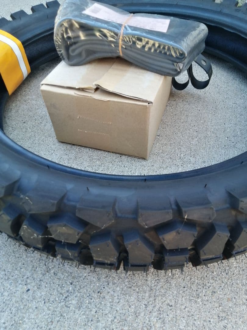 こまち様専用 DUNLOP D605 4.10-18 チューブタイヤ セット売り - メルカリ