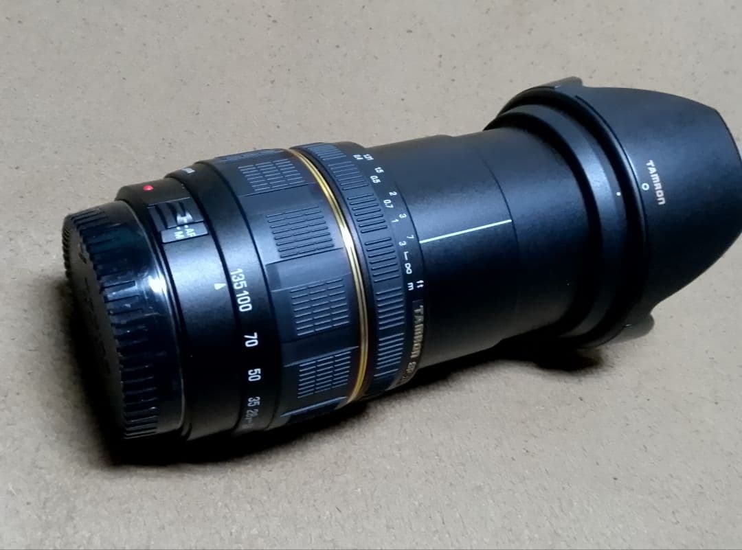 TAMRON 24-135mm f/3.5-5.8 マクロレンズ