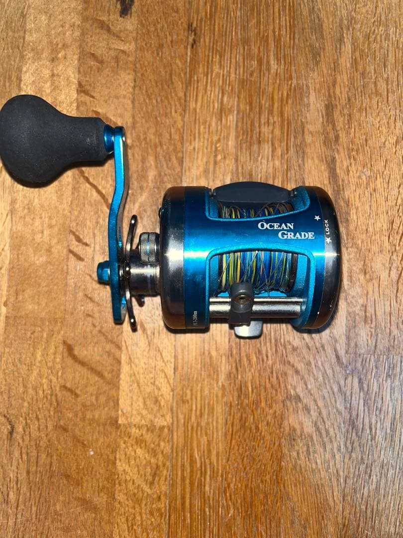 OCEAN GRADE ベイトリール 青　右巻き用 OCEAN GRADE ベイトリール 青 右巻き用 OCEAN GRADE ベイトリール 青