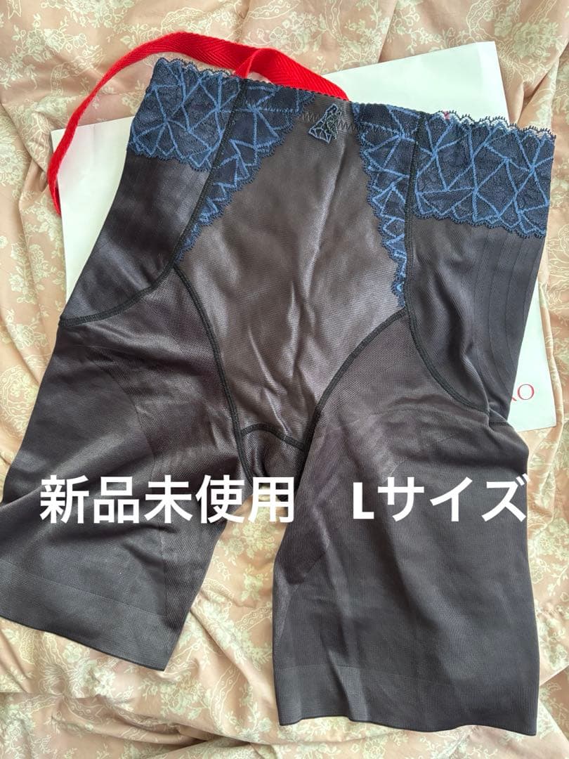 マルコ 補正下着 カーヴィシャス ロングガードル L-70 マルコ公式｜Curvaceous(カーヴィシャス) 曲線美をもたらす補整