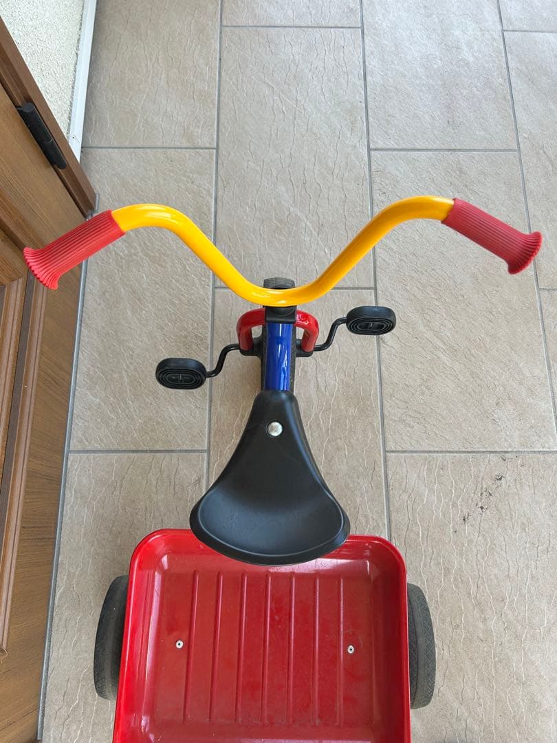 【最終値下げ】ボーネルンド ペリカンデザイン三輪車 Vハンドル （荷台つき）