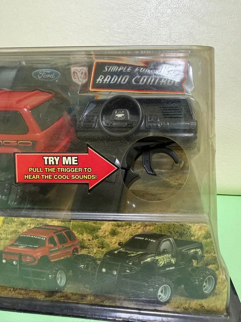 【希少/日本未発売】2004年製 New Bright ダッジ デュランゴ RC