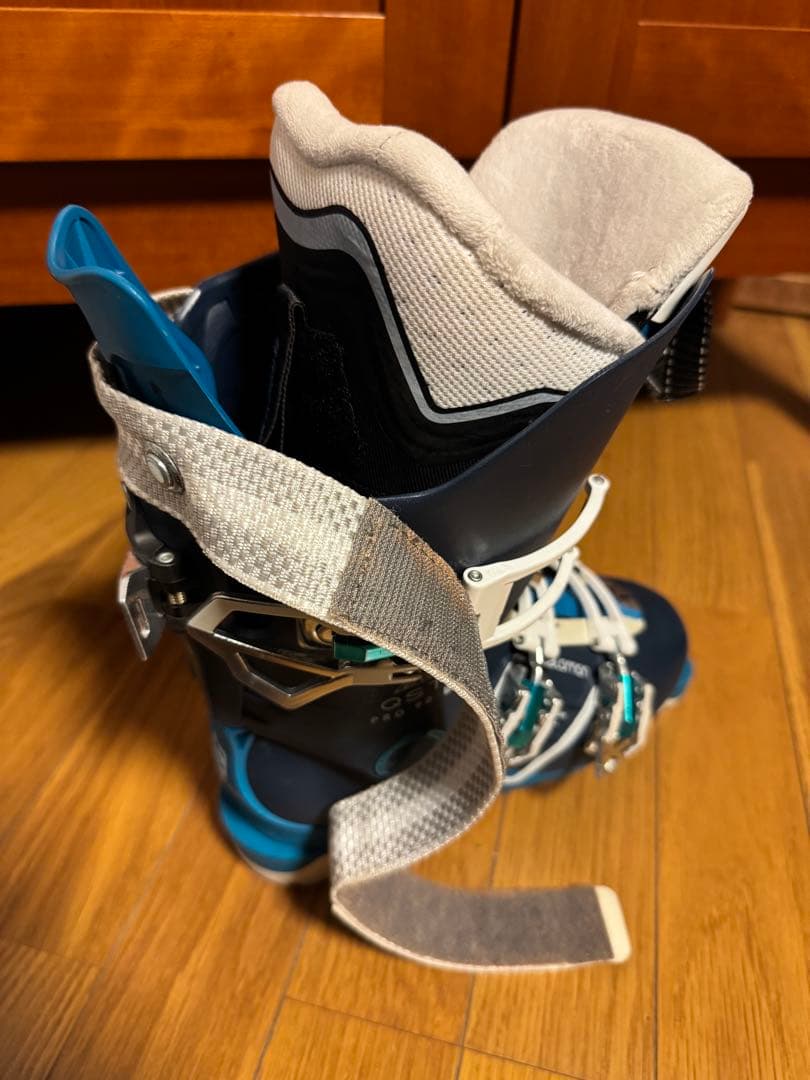 ヨッシー　SALOMON QST PRO 90 W 23.0cm