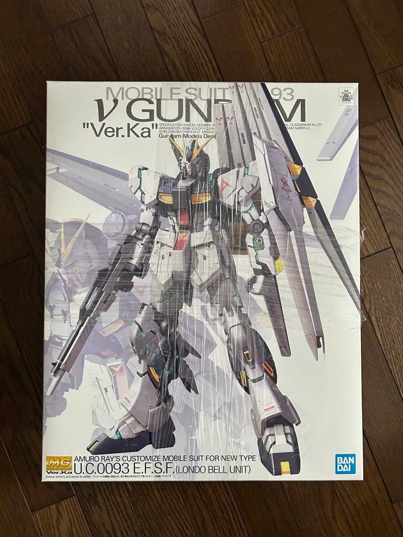 MG 1/100 サザビー&νガンダム \"Ver.Ka\"