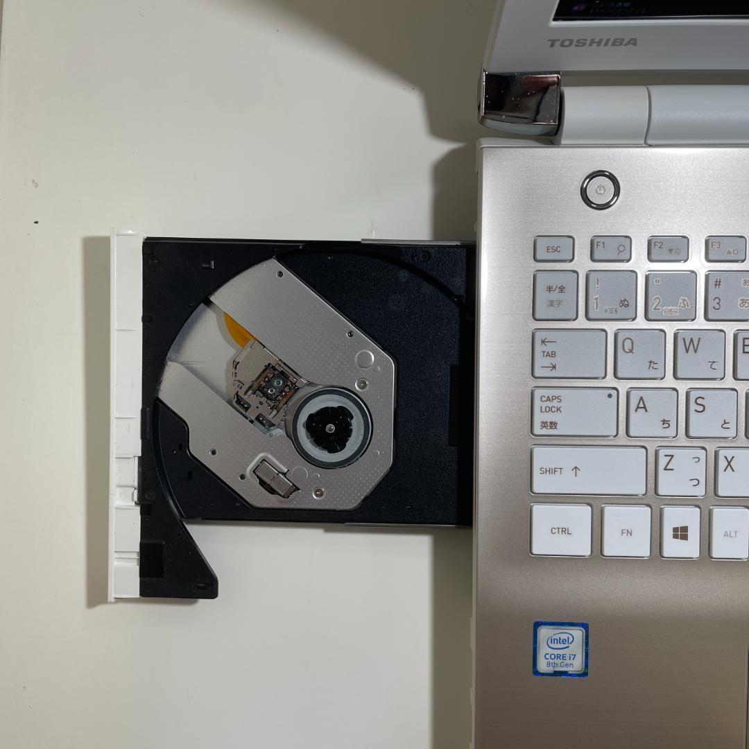 第8世代ＤynabookAZ65/GG i7-8550U SSD512GM16G