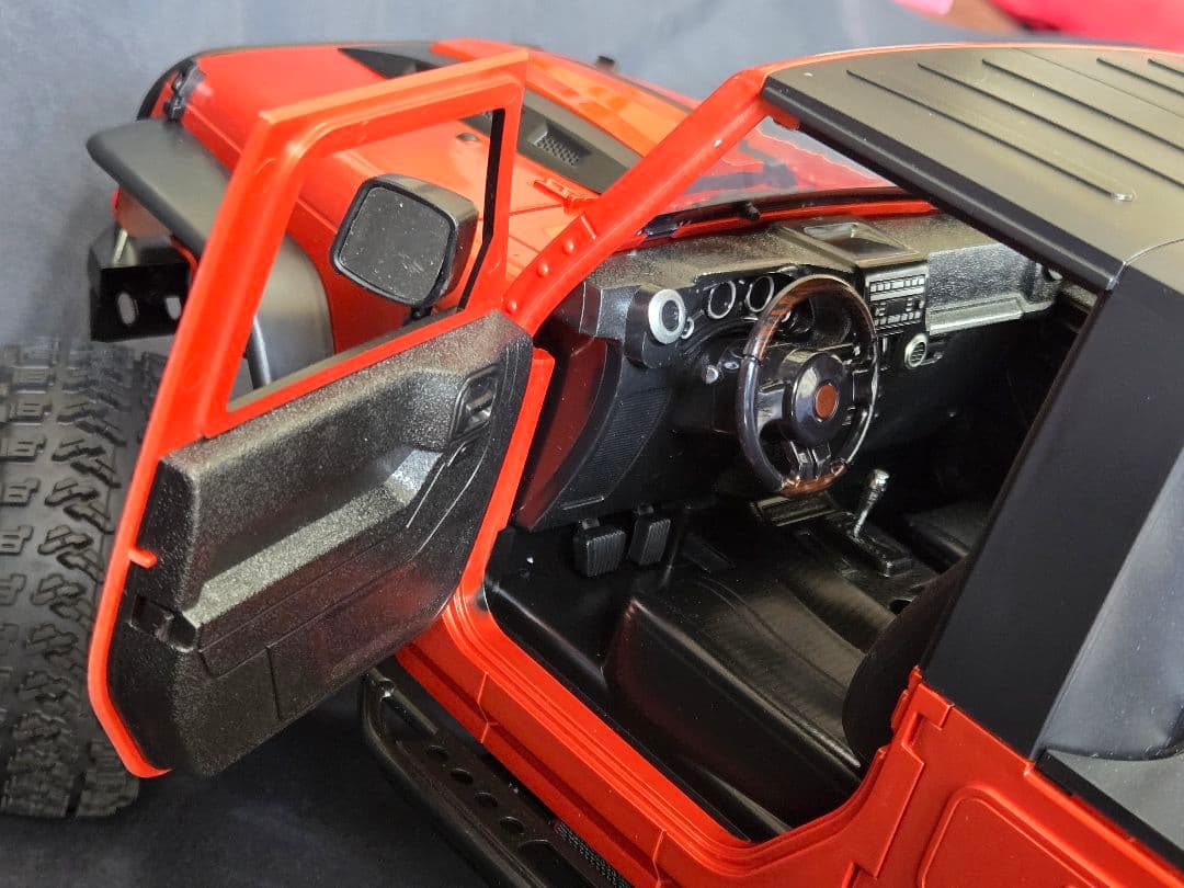 【屋外走行なし】1/10 スケールクローラー SCX10 II クローン ジープ