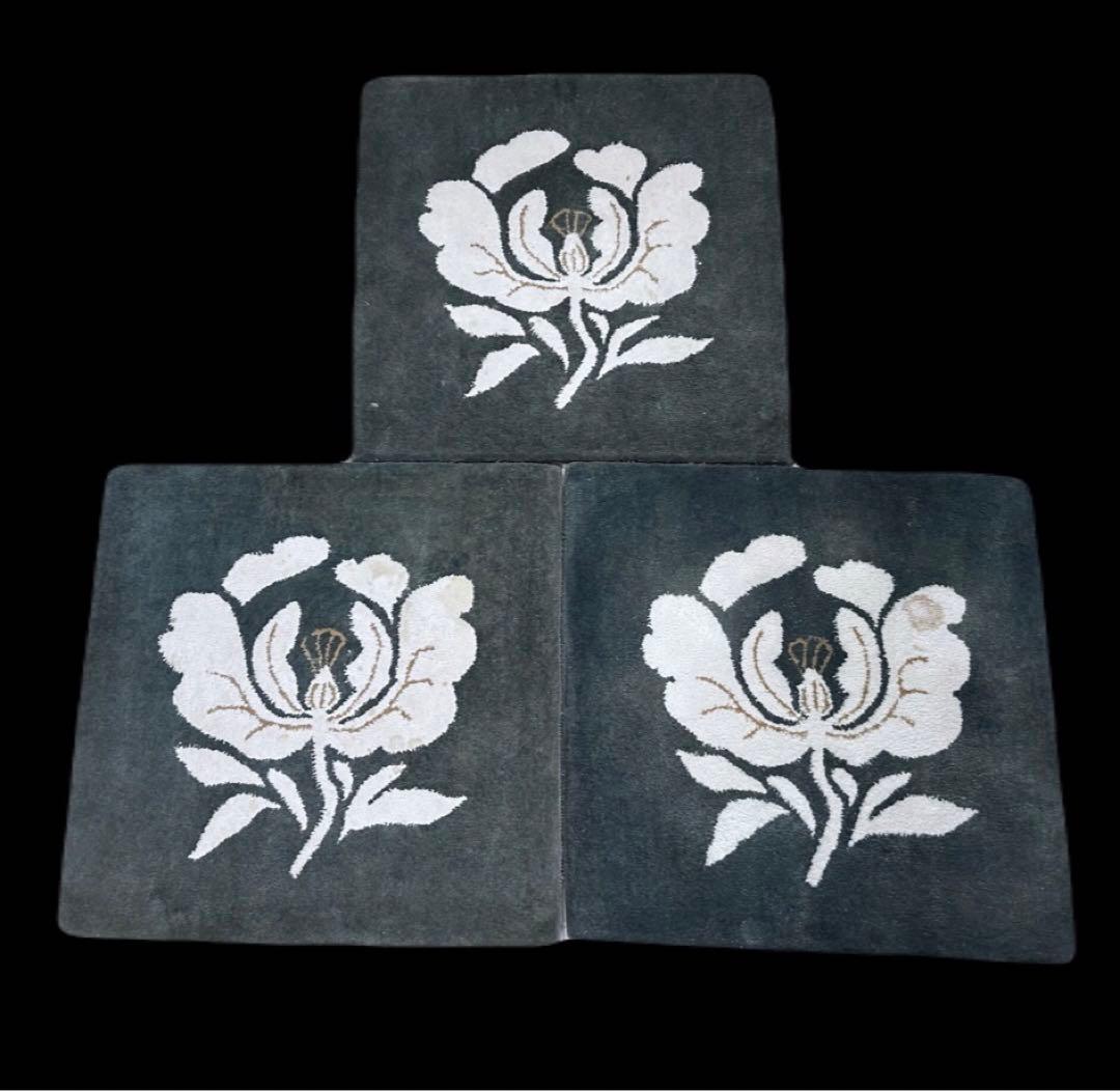 鍋島緞通 新鍋島 吉島敷物 座布団 牡丹B-1 利久ねずみ地 -352-