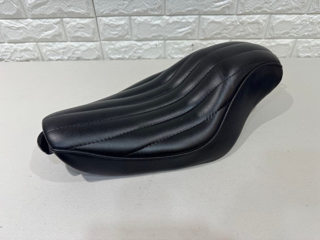 イージーライダース 人気　定番　ソロ スポーツスター XL 1200 883 イージーライダース製XL883 XL1200 シート 社外 中古 バイク 部品