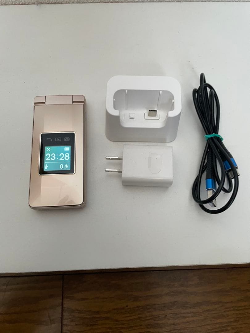 Softbank シャープかんたん携帯11 かんたん携帯11の特長｜AQUOS：シャープ