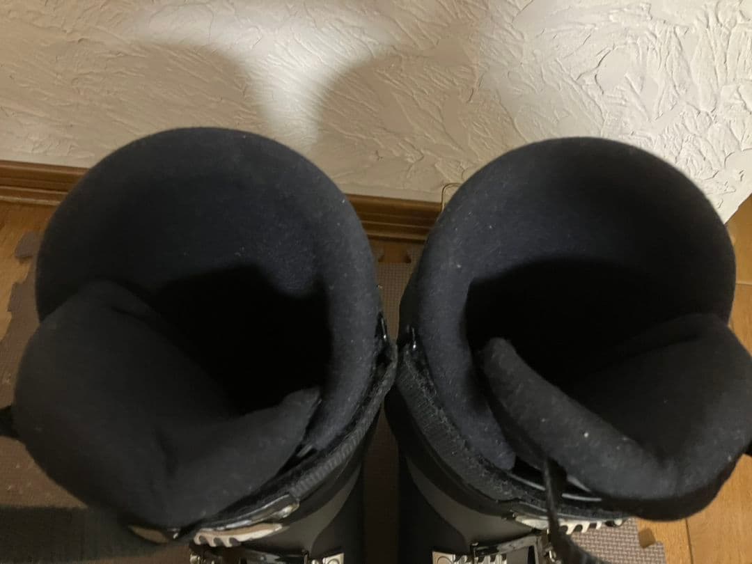 ATOMIC アトミック　スキーブーツ 29〜29.5cm 足幅広め 　保温性高