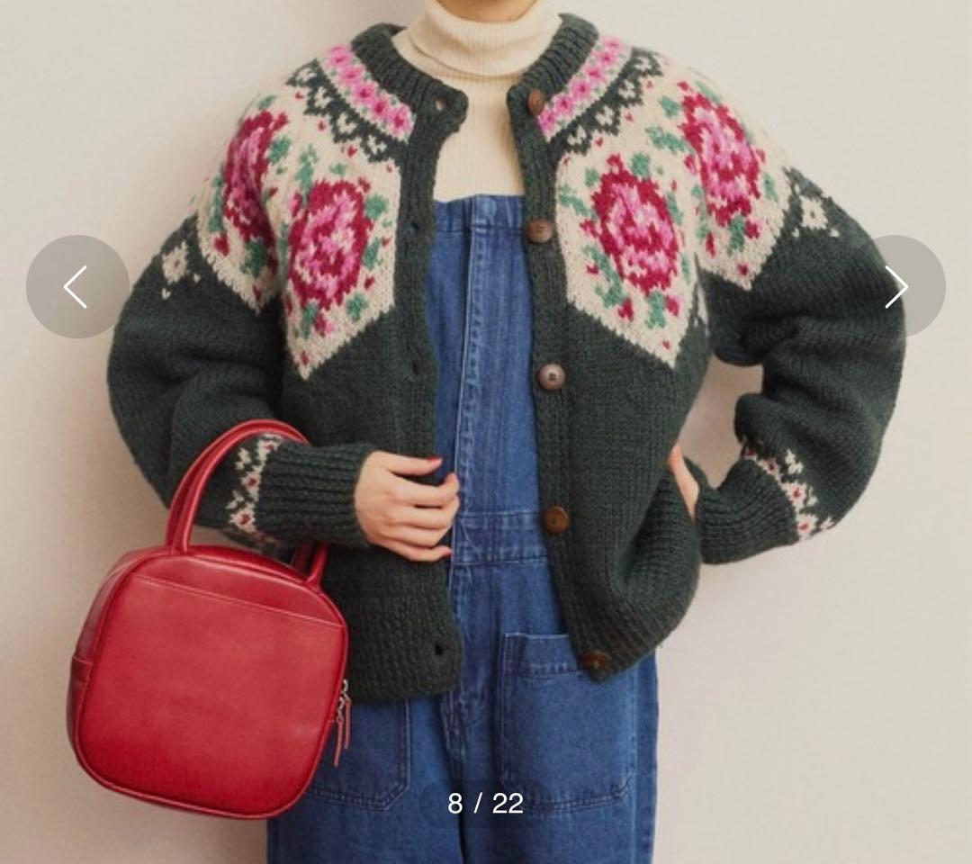 ネパールギルボックス 花柄求心プルオーバー CHILD WOMAN - ネパールギルボックス 花柄求心プルオーバー