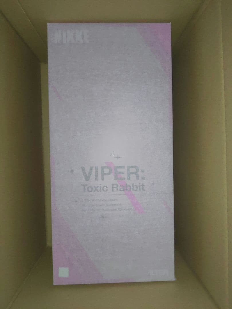 勝利の女神：NIKKE バイパー：トキシックラビット 1/7 完成品フィギュア
