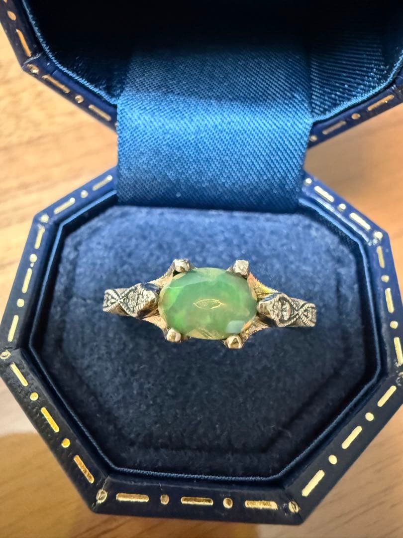 hum 半人前 シルバーリング ダイヤ オパール 12号 代官山蔦屋書店にて