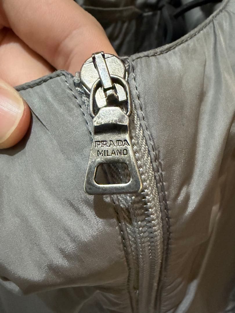 ともっきー様専用 PRADA SPORT 中綿ナイロンジャケット - メルカリ