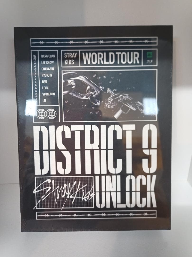 スキズ World Tour District 9 Unlock Blu-ray - メルカリ