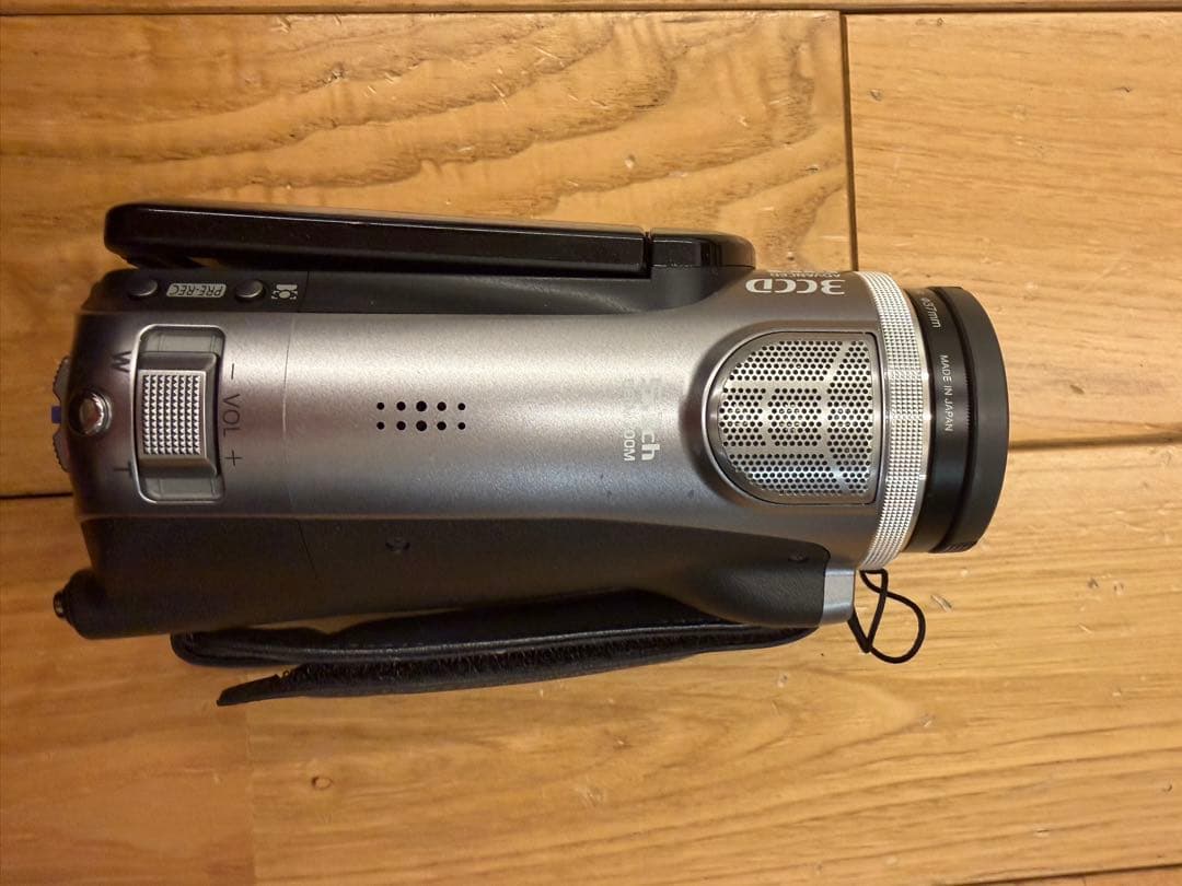 Panasonic HDC-SD9 ビデオカメラ本体＋バッテリー - メルカリ