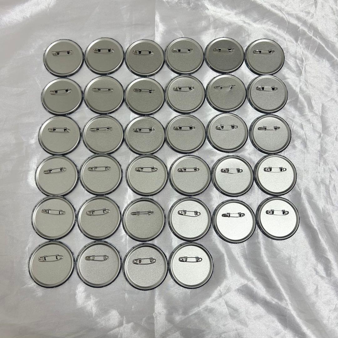 プロセカ 東雲彰人 グリッター缶バッジ グリ缶 vol.30A 下克上 - メルカリ