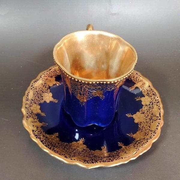 初期オールドノリタケ メープルリーフ印 金盛上藍線帯華装飾紋 カップ