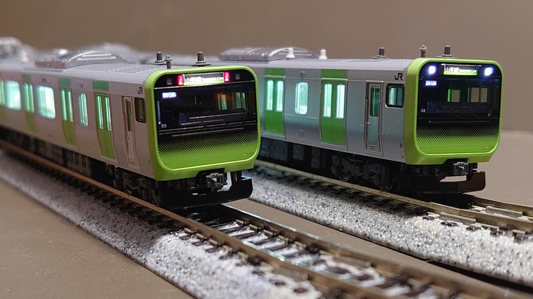 E325系山手線7両（全車室内灯付き） E235系山手線 基本4両 | 鉄道模型店 Models IMON
