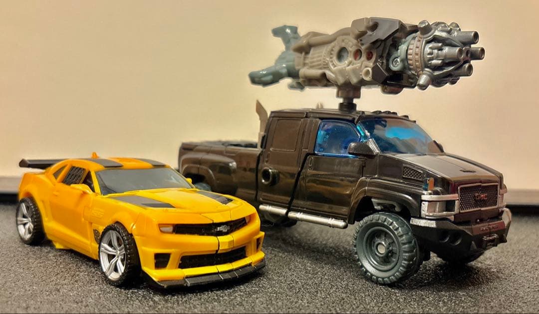 DA-05 バンブルビー ＆ メックテックホルダー DA-04 アイアンハイド