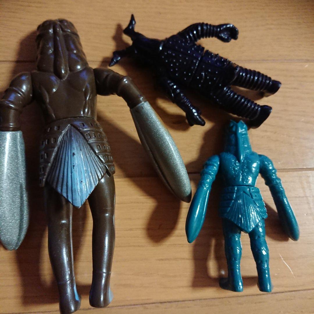 バルタン星人 ゼットンレトロ ビニールフィギュア