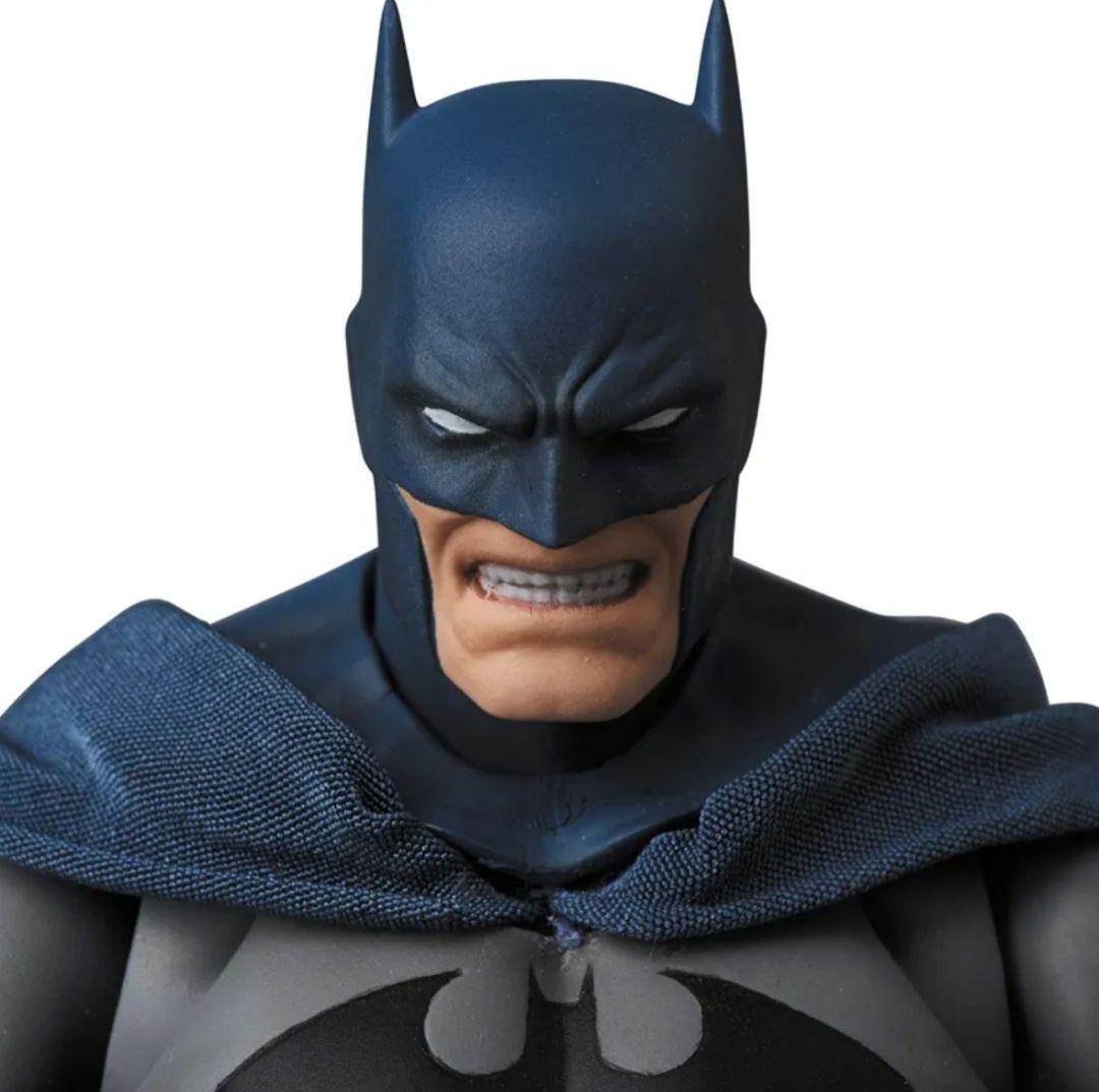 MAFEX マフェックス No.105 BATMAN HUSH