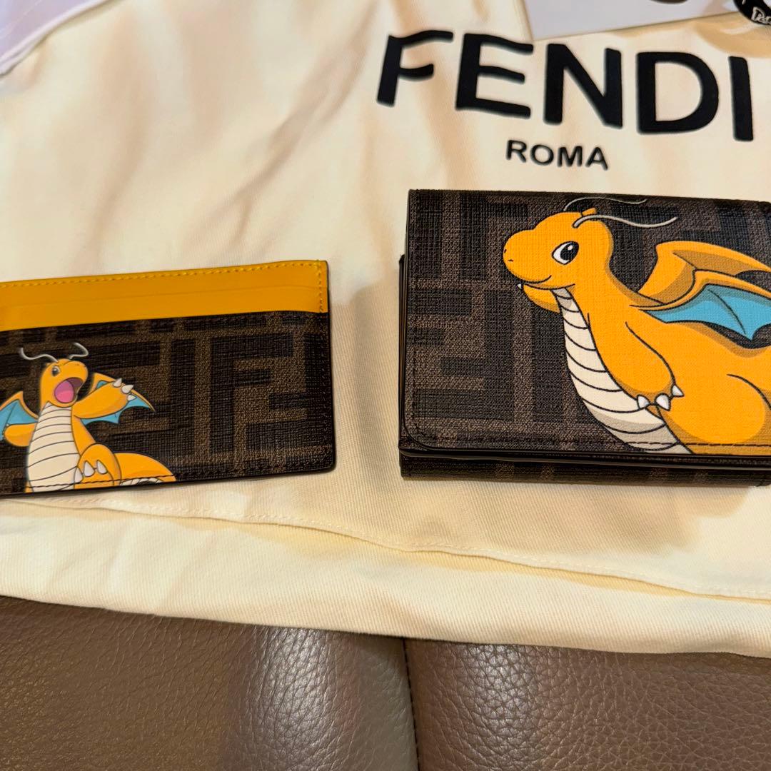 FENDI フェンディカイリュー 1/4伊勢丹購入財布限定レア ポケモン