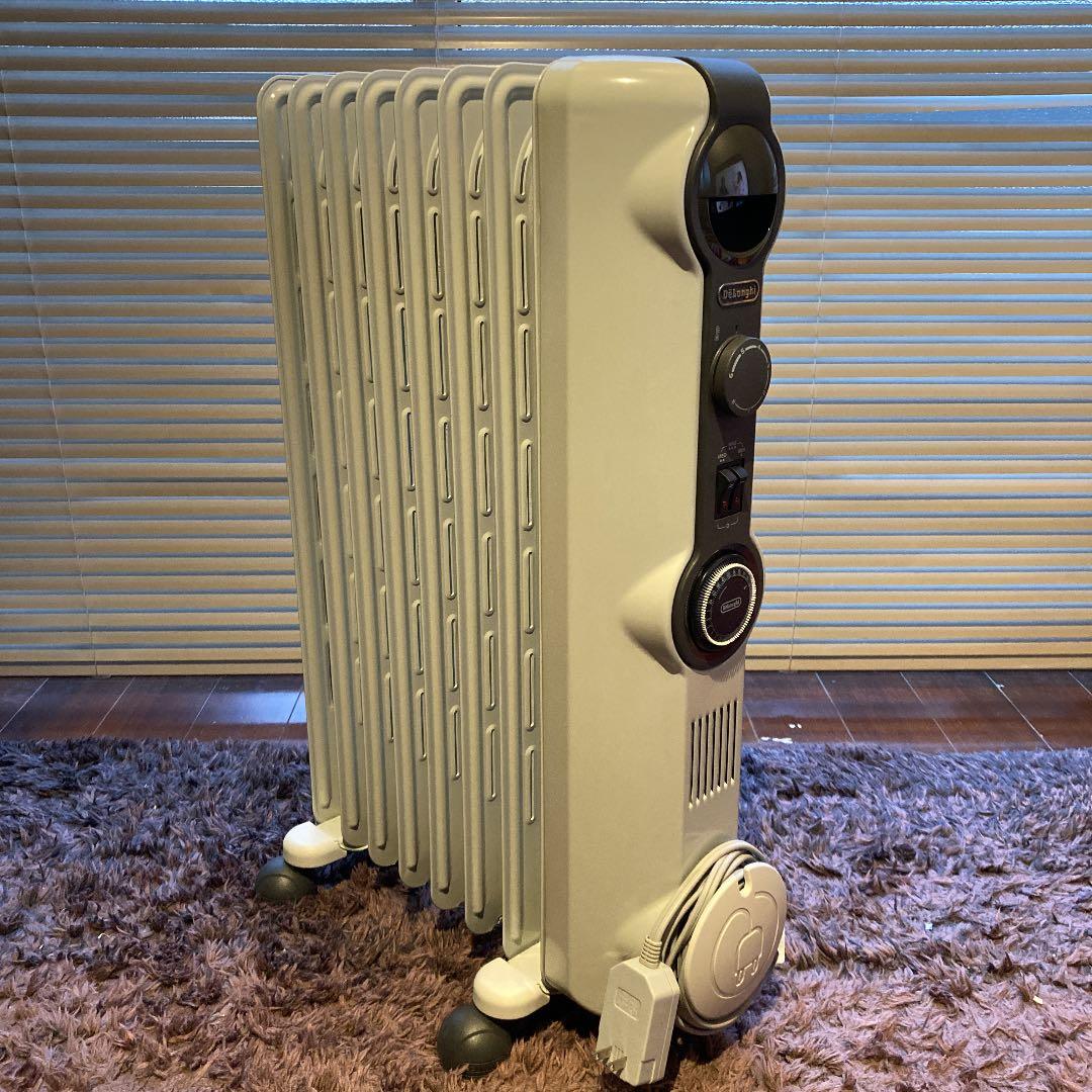 【DeLonghi】デロンギ　オイルヒーター　HJ0812 ヒーター　家電 Amazon | De'Longhi (デロンギ) オイルヒーター HJ0812 電気ヒーター