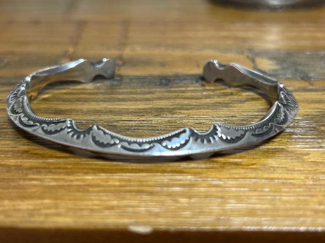 極美品 RAY ADAKAIレイアダカイ ナバホ族 トライアングルバングル