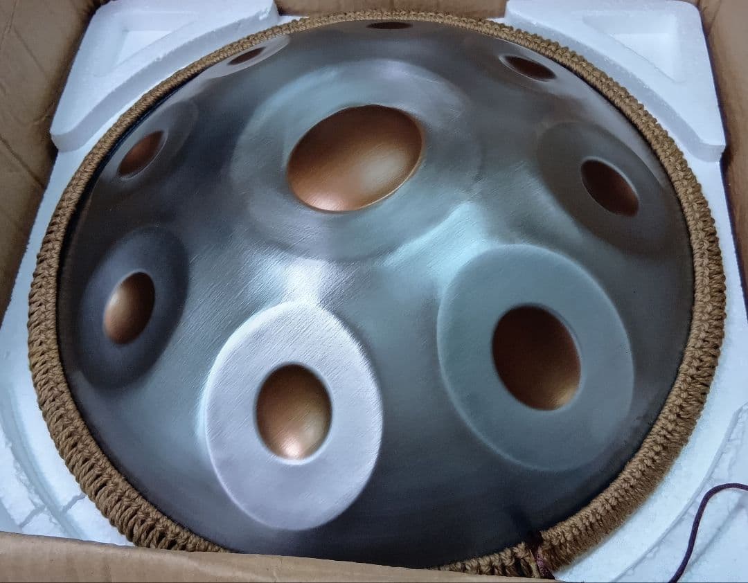 ハンドパン 小さめの46センチ 9音 Gマイナー A＝440Hz