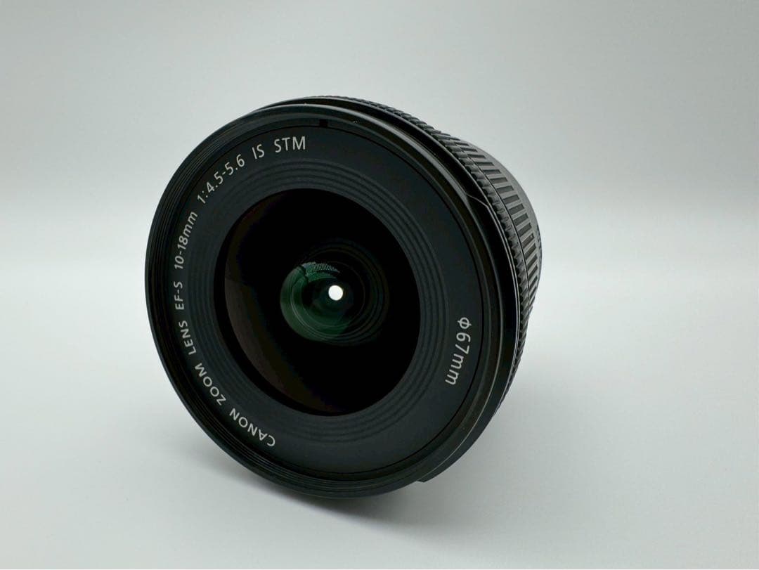 ☆極上美品【Canon】EF-S 10-18mm F4.5-5.6 IS STM