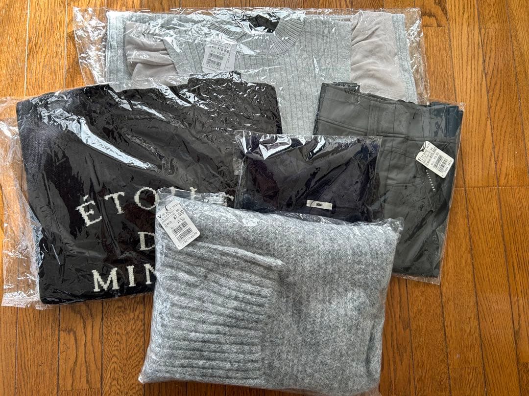 ゆちこ【新品】YAMADAYA福袋より2点＋3点セット hq720.jpg?sqp=-