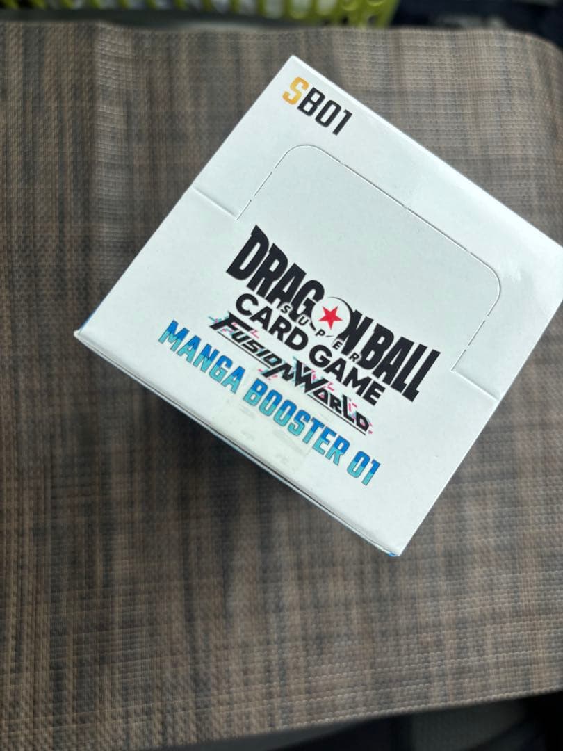 新品未開封　フュージョンワールド MANGA BOOSTER テープ付き！