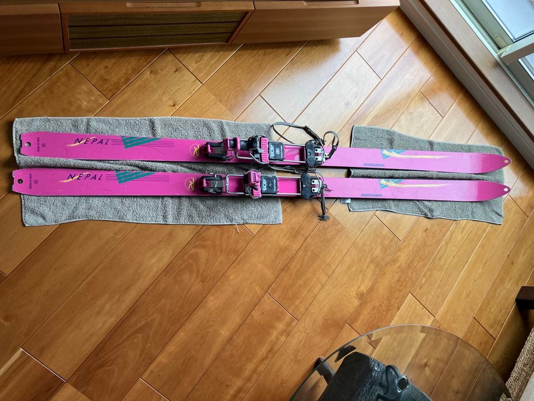 山スキー ロシニョール/ネパール 180cm、シール、ストックリング付き