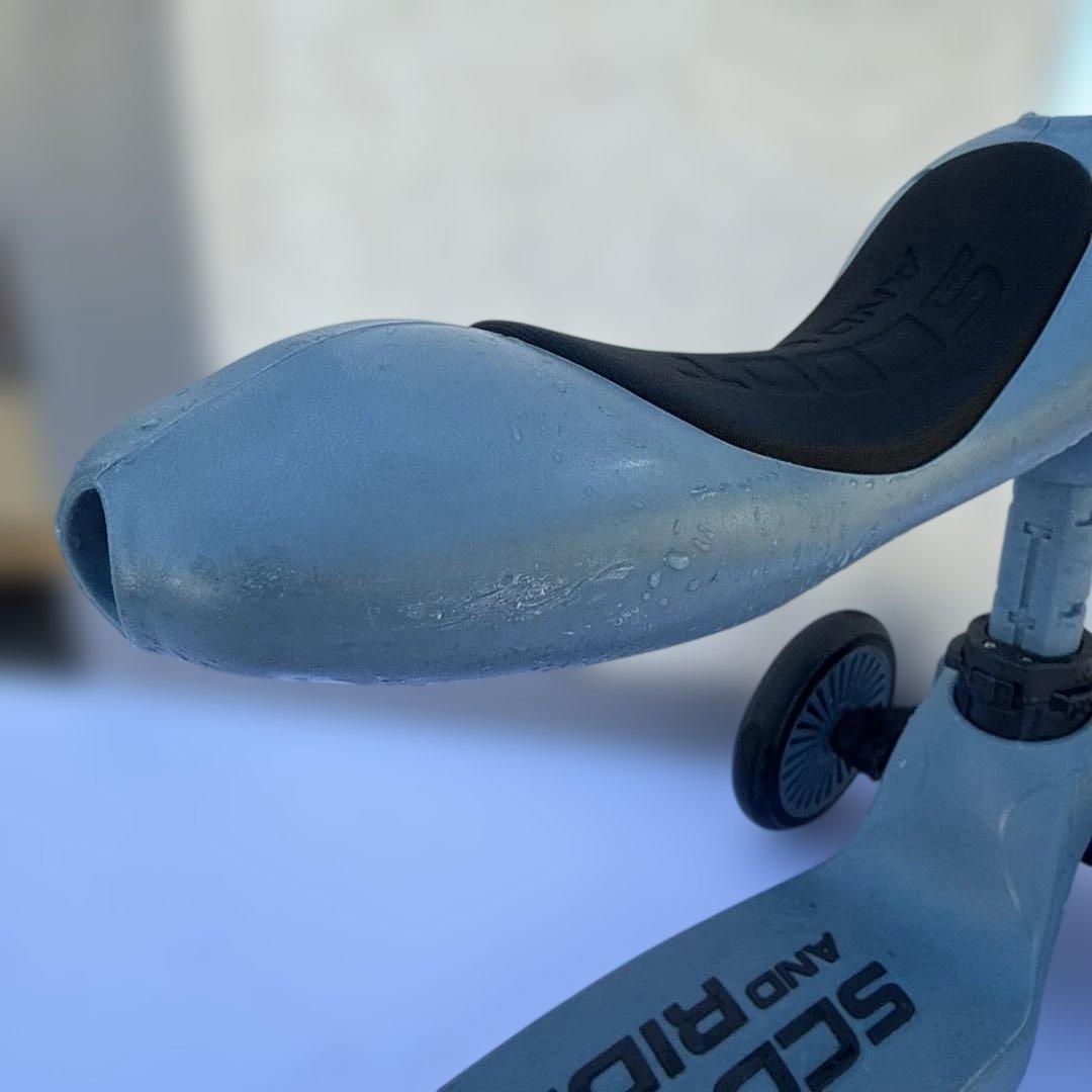 SCOOT AND RIDE 三輪車 ブルー　変形できるタイプ