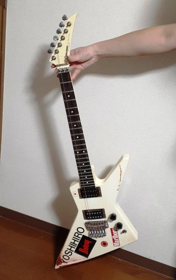 や*！様 フェルナンデス「The Function」シリーズエクスプローラータイ Yahoo!オークション - フェルナンデス エクスプローラータイプ エレキ