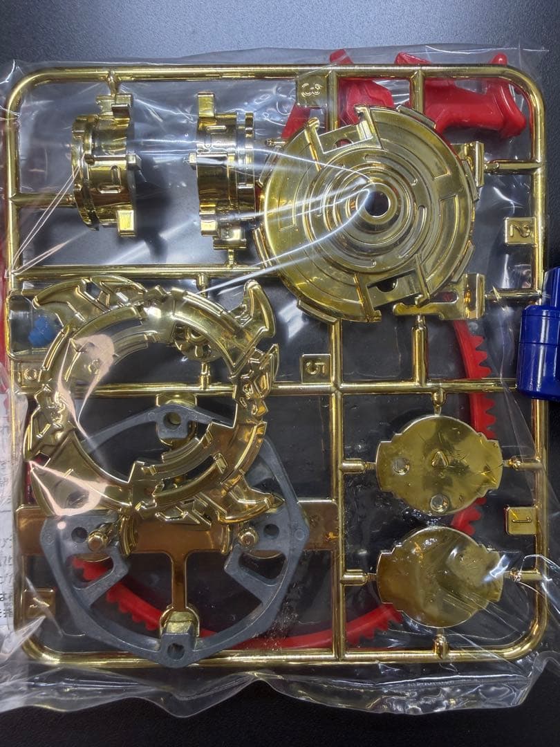 お*た様 【激レア】非売品ベイブレードドラグーンS 金メッキ コロコロ