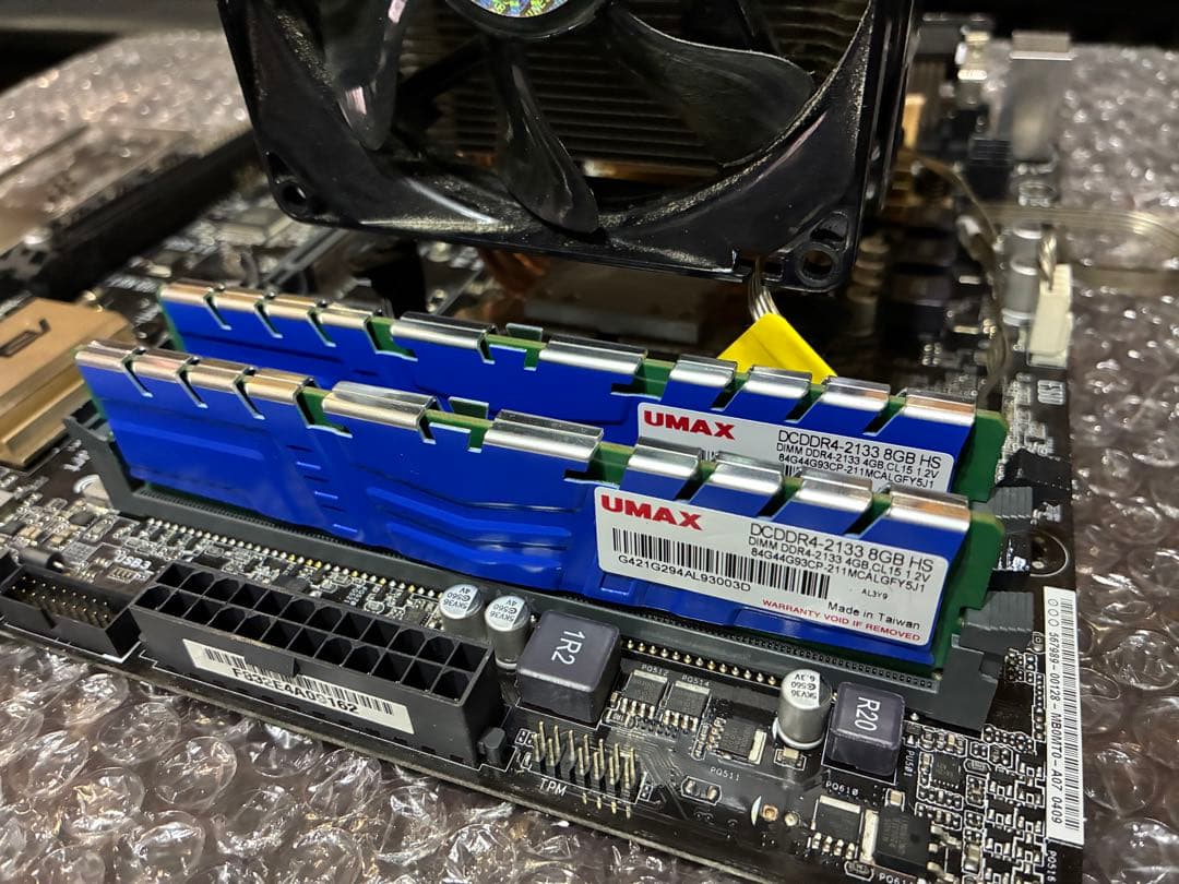 ASUS H170M-PLUS / i5-6600+16GB（OS認証+パネル）