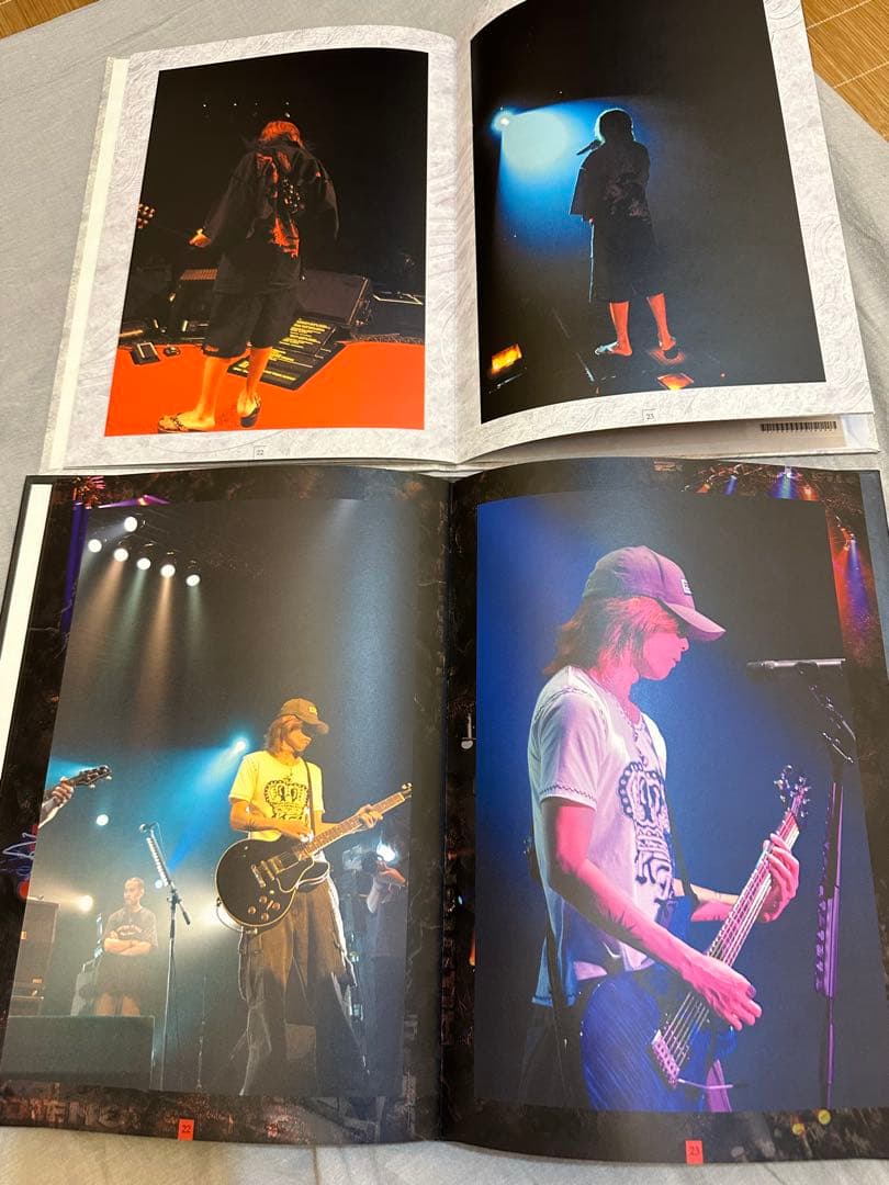 最終値下げ KIRITO キリト 直筆サイン入り写真集　PIERROT