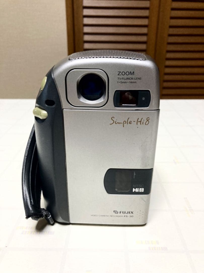 良品！【FUJIX simple-Hi8 FS-30】8ミリビデオカメラ - メルカリ