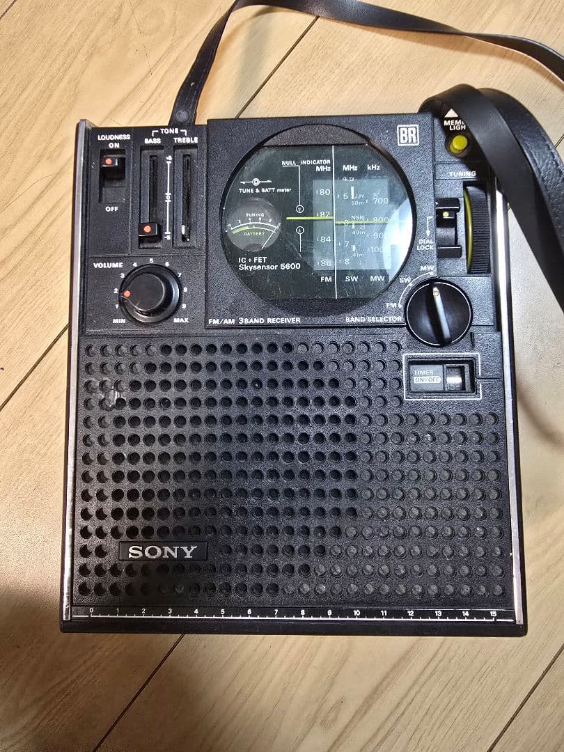 SONY AM/FMラジオ受信機 ICF-5600 受信okSONY ICF-5600スカイセンサー5600 希少acアダプター付属 - メルカリ